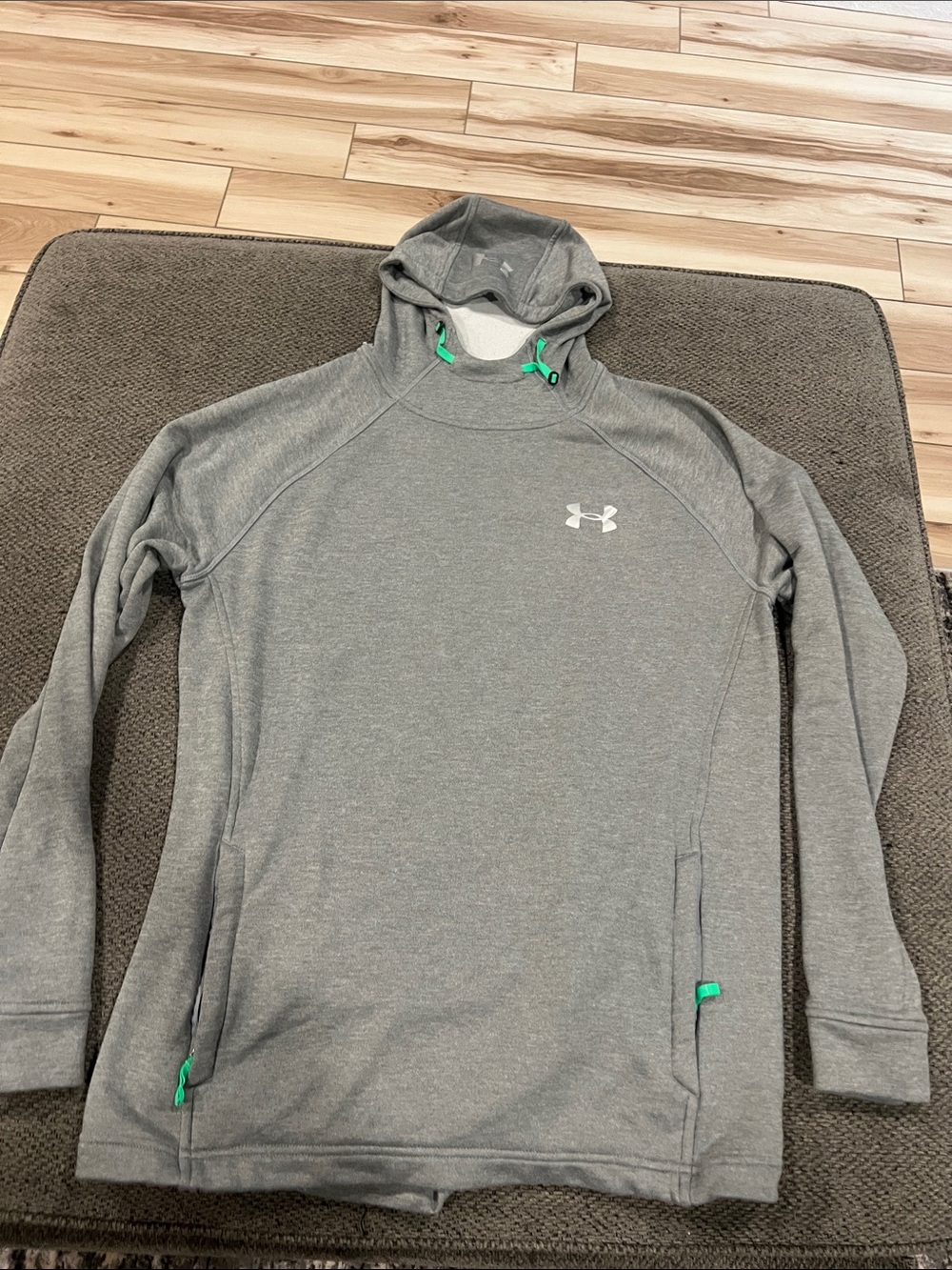 Under Armour sweatshirt